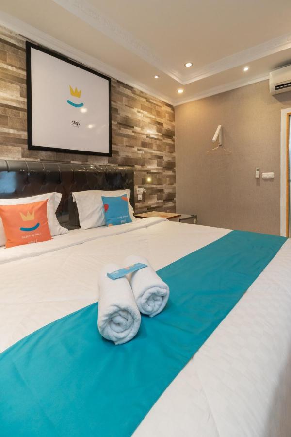 Sans Hotel Beauty Palembang Buitenkant foto